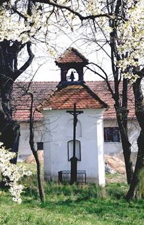 Karolínská kaplička.jpg
